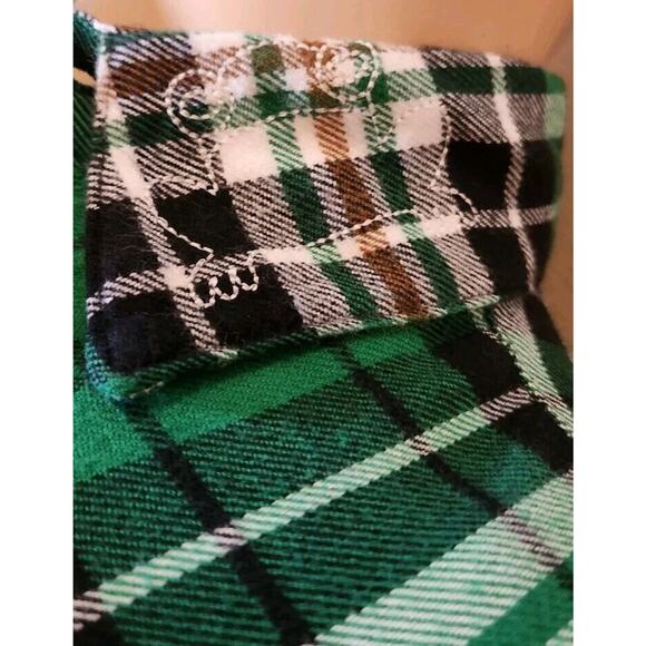 Cakeworthy Star Wars Mandalorian The Child Green Flannel Shirt Adult Large EUC - Picture 5 of 7